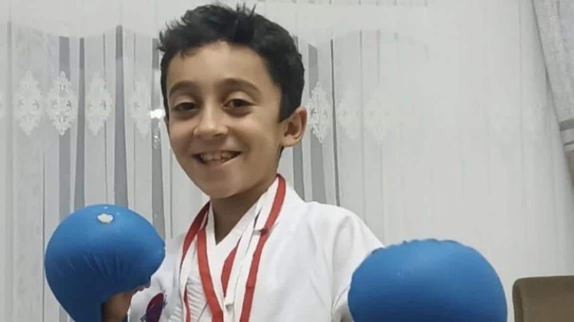 Darıca Karate Şampiyonası'nda Süleyman Şah İlkokulu 
